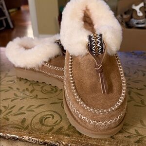 Ugg Tasman Alpine Genuine Sherling Clog. NWOT